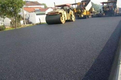 為什么在瀝青路面行走特別安穩(wěn)？