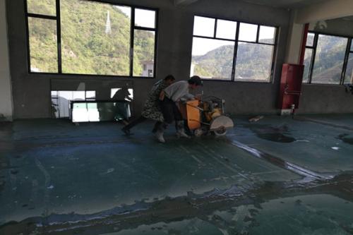 屋面沉降縫伸縮縫怎么做？