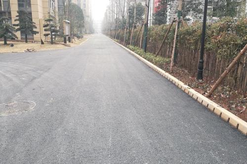 瀝青路面怎么進行施工的？  第2張