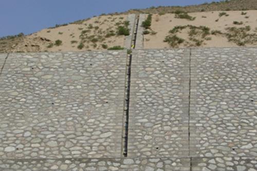 擋土墻沉降縫怎么做的？