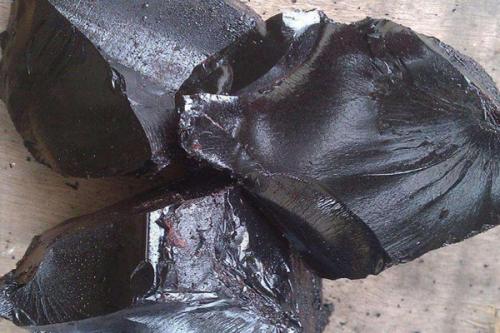 瀝青和聚乙烯：原料、性質和應用的差異你知道嗎？  第2張