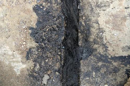 怎么判斷瀝青麻絲質量的好壞  第1張